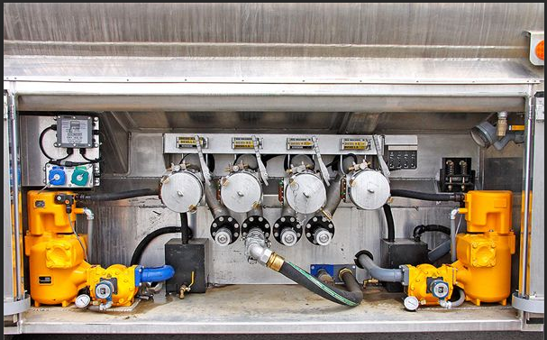 下裝鶴管生產(chǎn)現(xiàn)場圖 下裝鶴管生產(chǎn)現(xiàn)場圖